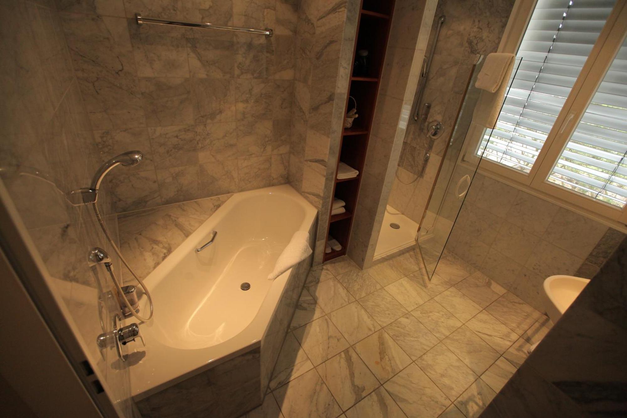 Hotel Mariotto Am Burghof Lorrach Luaran gambar